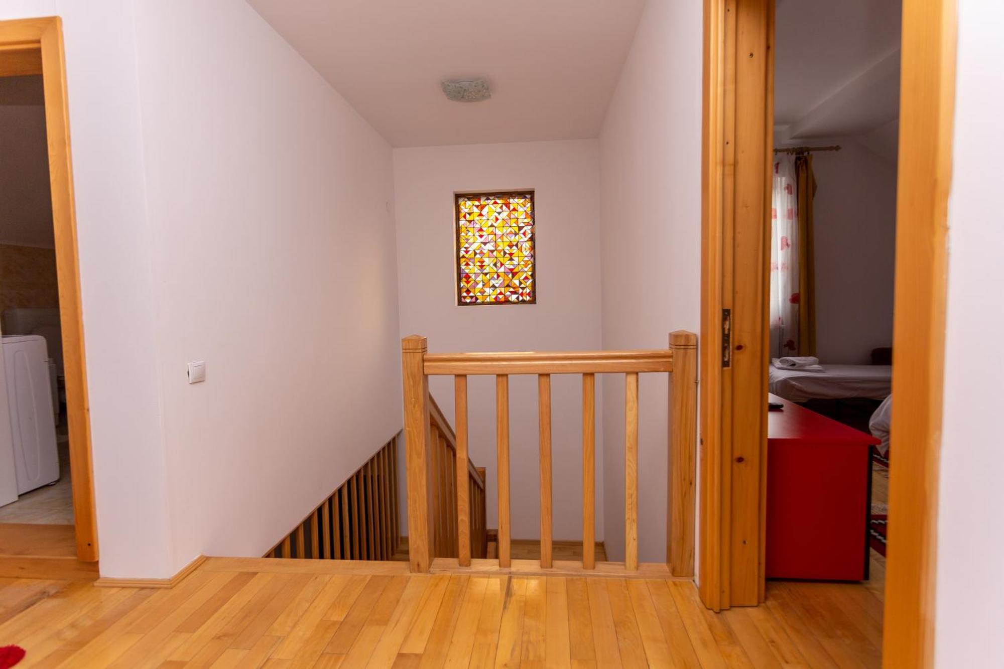 Casa Rumelia Paltineni Luaran gambar