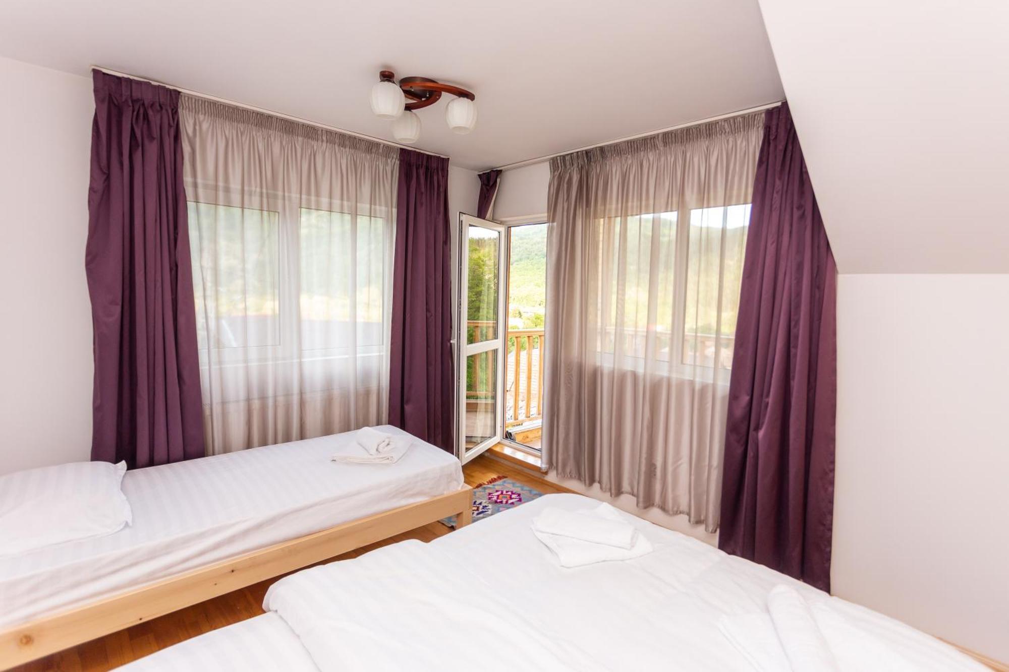 Casa Rumelia Paltineni Luaran gambar