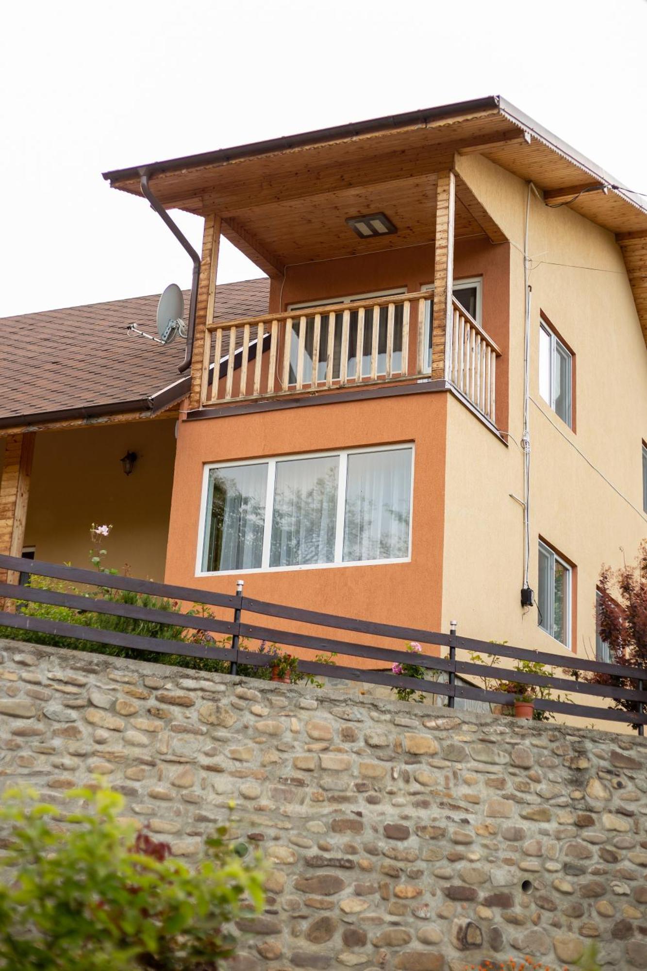 Casa Rumelia Paltineni Luaran gambar