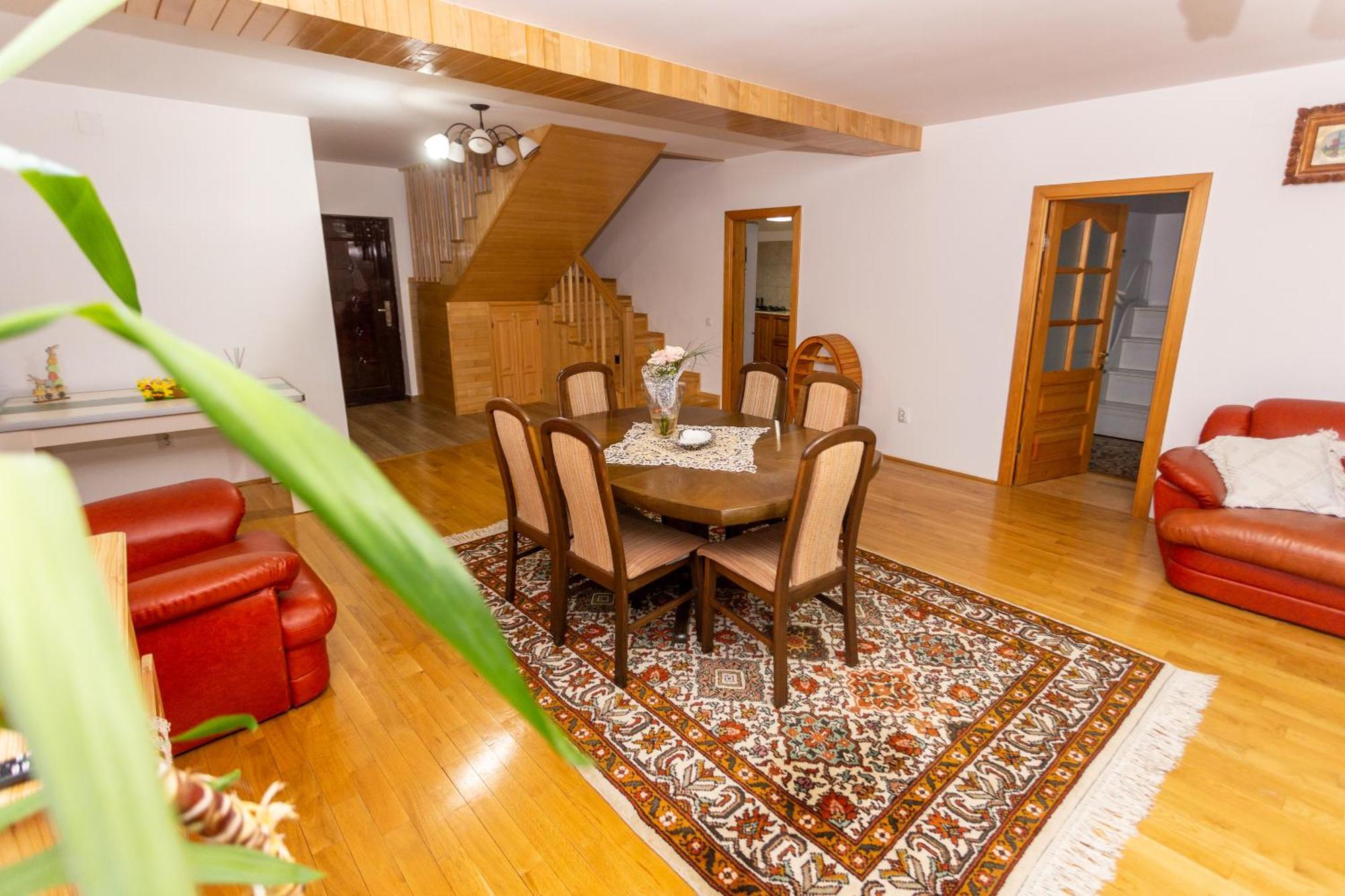 Casa Rumelia Paltineni Luaran gambar