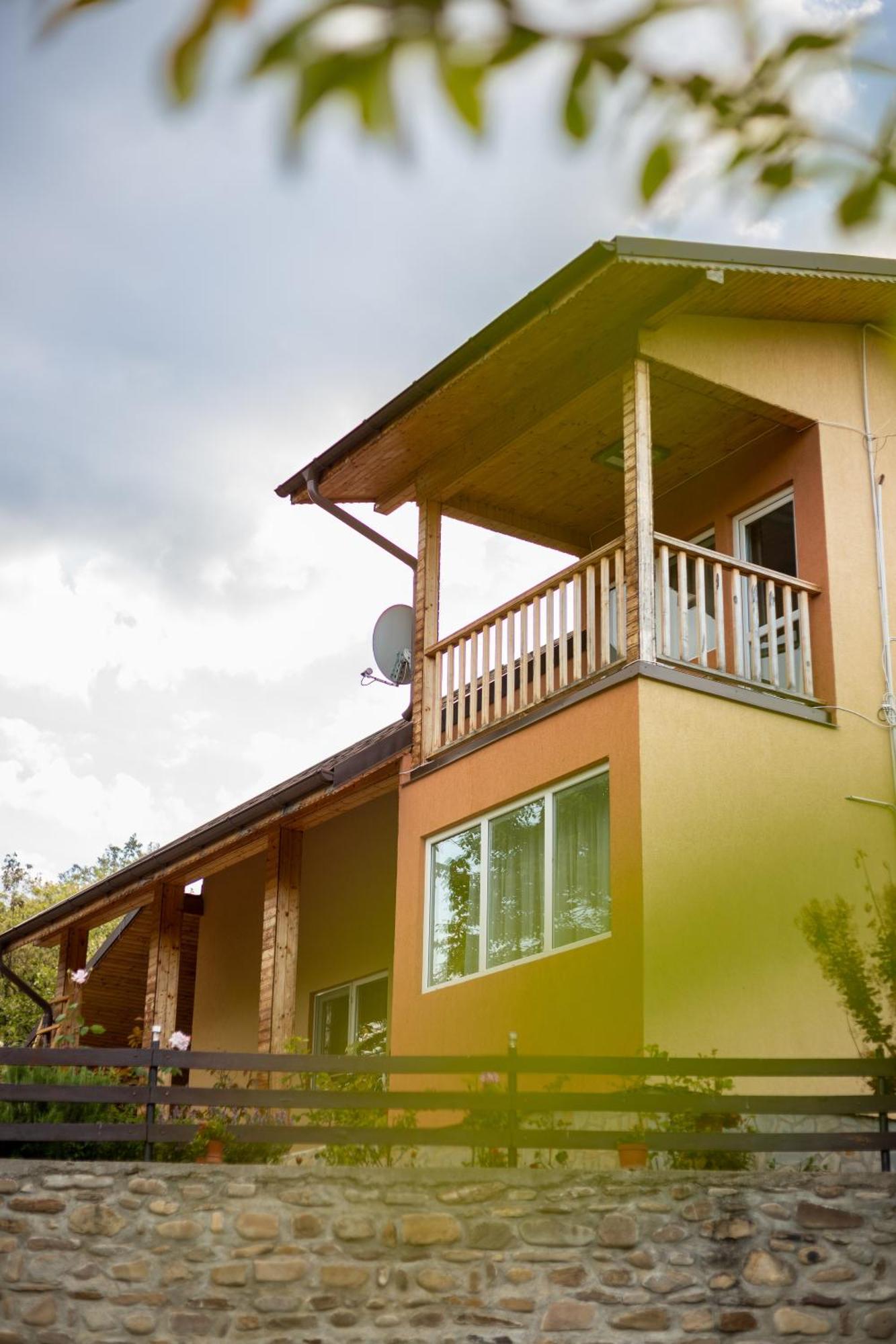 Casa Rumelia Paltineni Luaran gambar