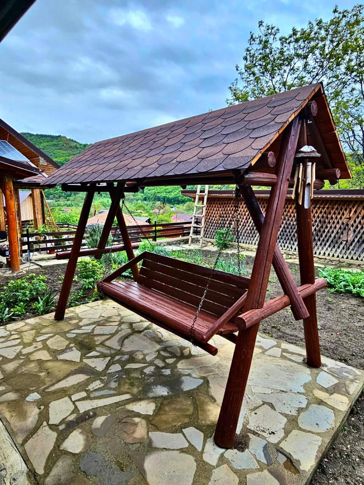 Casa Rumelia Paltineni Luaran gambar