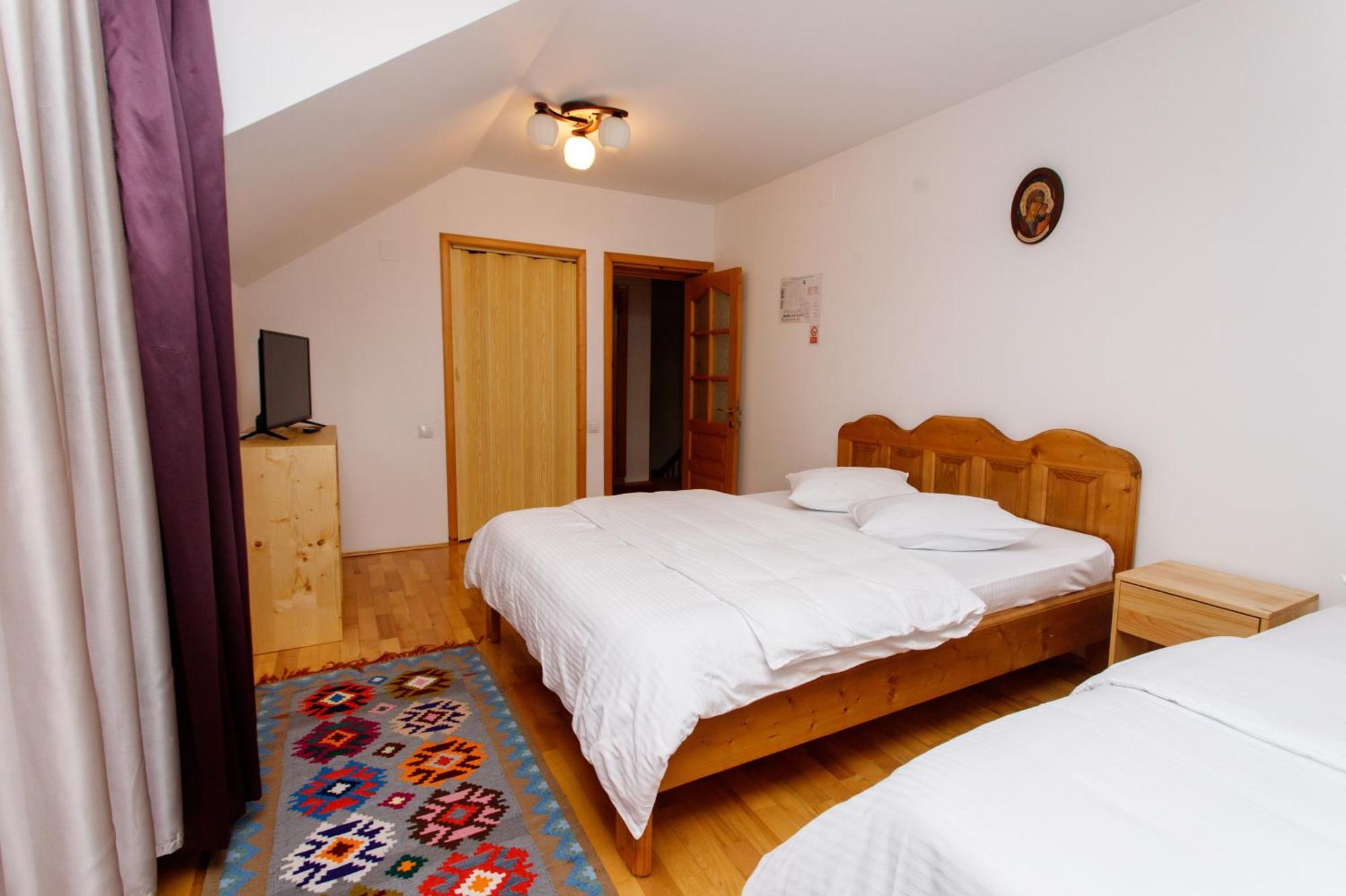 Casa Rumelia Paltineni Luaran gambar
